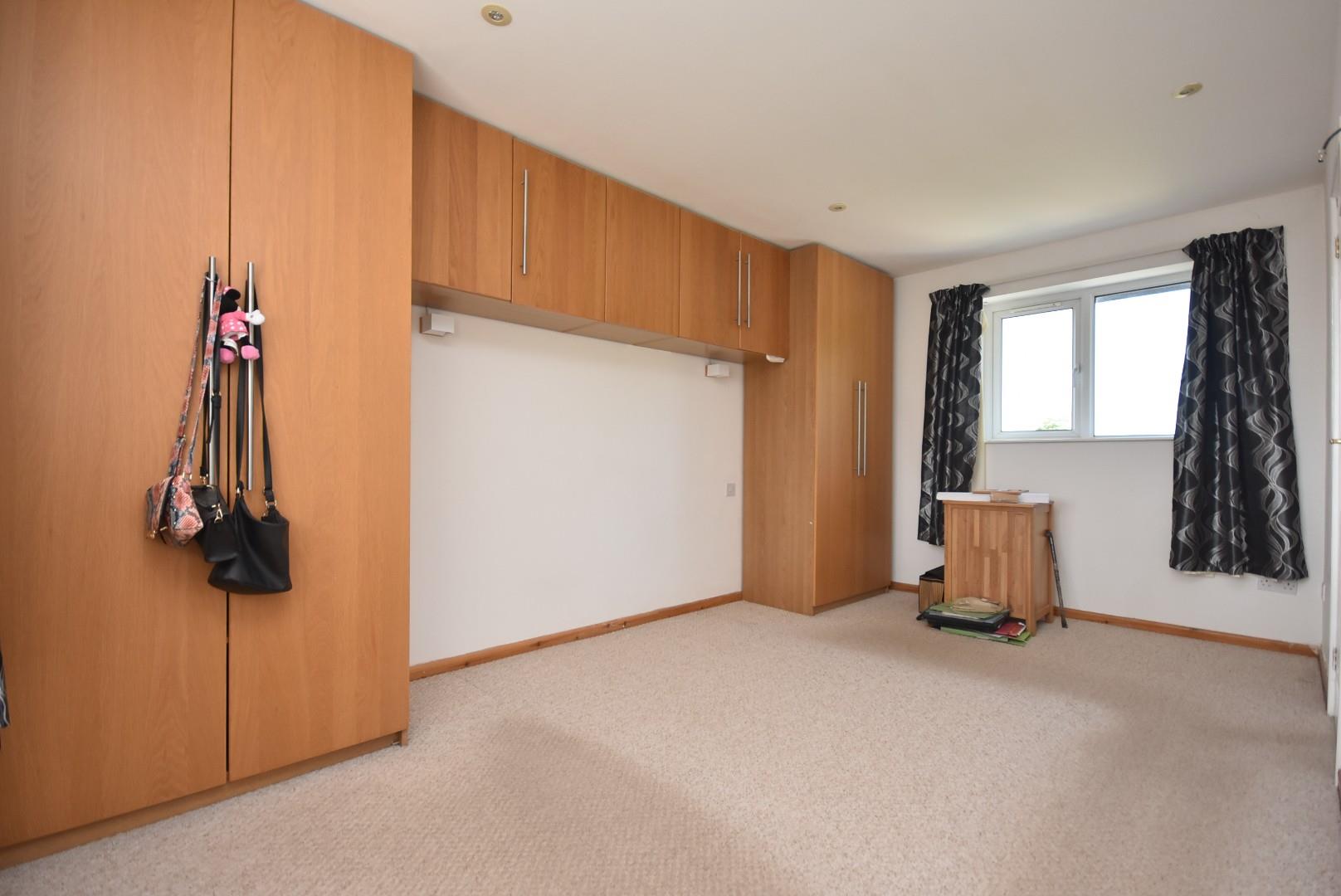 12, Elworthy Close Sully, Penarth, CF64 5TT